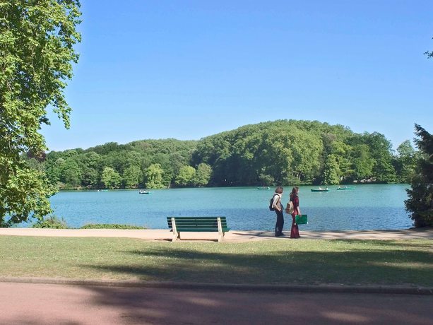 Imagen de los exteriores del Hotel Mercure Lyon Centre Charpennes Parc de la Tête d'Or. Foto 20