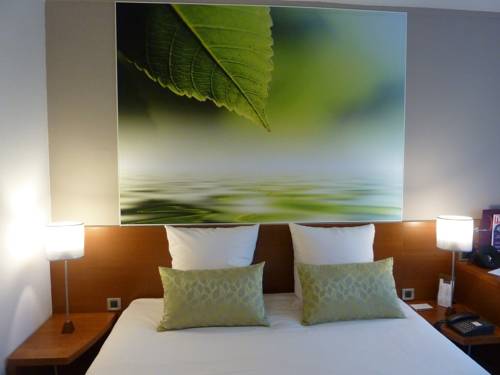 Imagen de la habitación del Hotel Mercure Lyon Charbonnieres. Foto 3