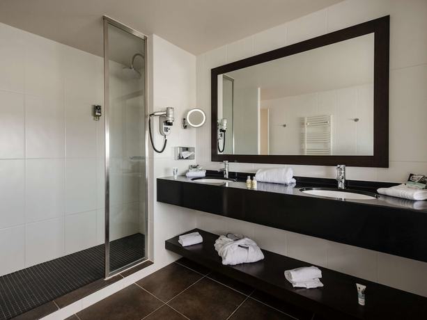 Imagen de la habitación del Hotel Mercure Lyon Genas Eurexpo. Foto 9