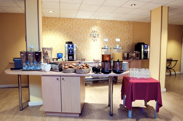 Imagen del bar/restaurante del Hotel Mercure Macon Bord De Saône. Foto 6