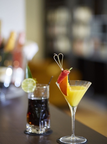 Imagen del bar/restaurante del Hotel Mercure Maintenon. Foto 3