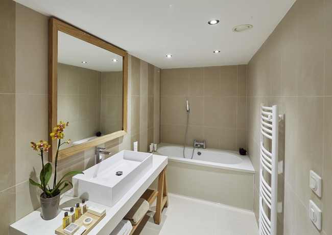 Imagen de la habitación del Hotel Mercure Maintenon. Foto 11