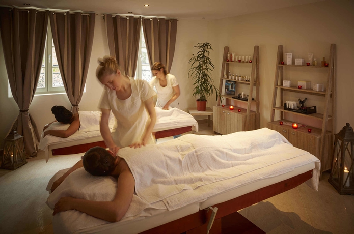 Imagen de los interiores del Hotel Mercure Maintenon. Foto 14