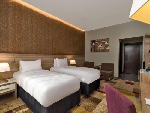 Imagen de la habitación del Hotel Mercure Makkah Aziziah. Foto 19