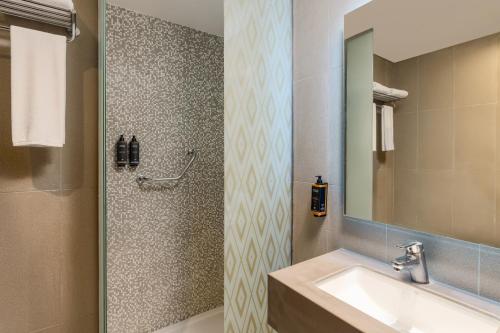 Imagen de la habitación del Hotel Mercure Makkah Aziziah. Foto 20