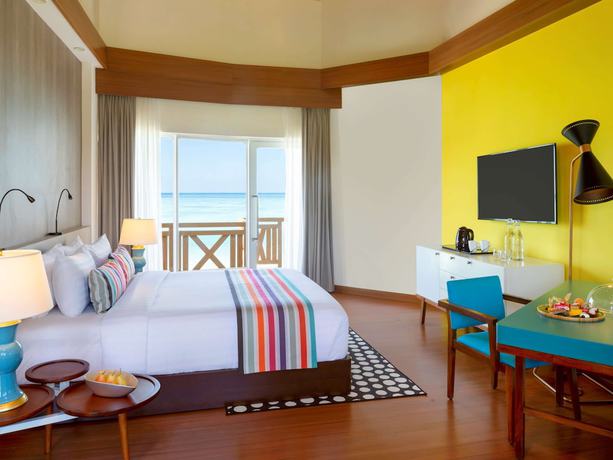 Imagen de la habitación del Hotel Mercure Maldives Kooddoo Resort. Foto 17