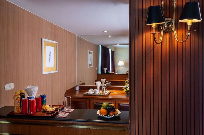 Imagen de la habitación del Hotel Mercure Mandalay Hill Resort. Foto 14