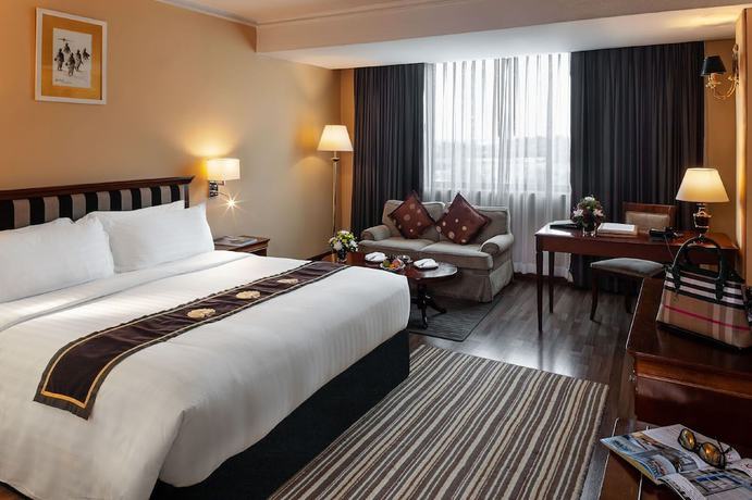 Imagen de la habitación del Hotel Mercure Mandalay Hill Resort. Foto 15