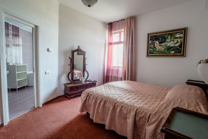 Imagen de la habitación del Hotel Mercure Medias Binderbubi and Spa. Foto 14