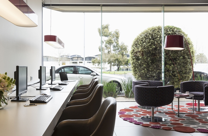 Imagen de los interiores del Hotel Mercure Melbourne Albert Park. Foto 14