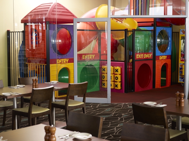 Imagen de los interiores del Hotel Mercure Melbourne Caroline Springs. Foto 10