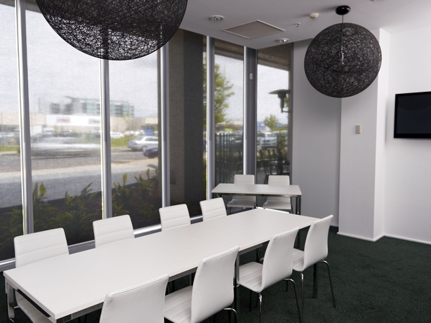 Imagen de los interiores del Hotel Mercure Melbourne Caroline Springs. Foto 11