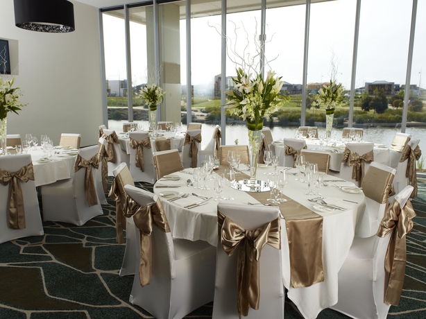 Imagen de los interiores del Hotel Mercure Melbourne Caroline Springs. Foto 12