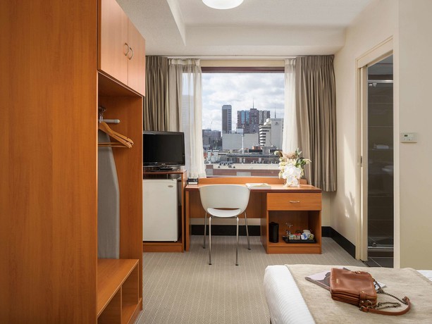 Imagen de la habitación del Hotel Mercure Melbourne City Centre. Foto 10
