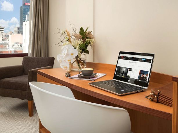 Imagen de la habitación del Hotel Mercure Melbourne City Centre. Foto 13