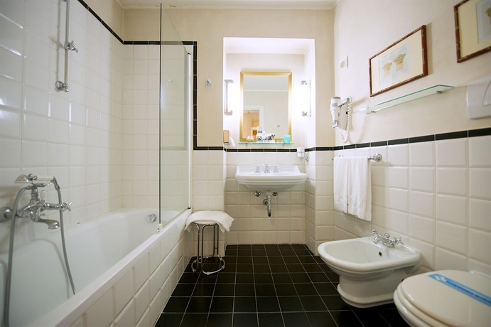 Imagen de la habitación del Hotel Mercure Milano Centro. Foto 4