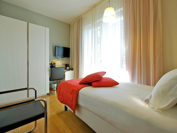 Imagen de la habitación del Hotel Mercure Milano Solari. Foto 9