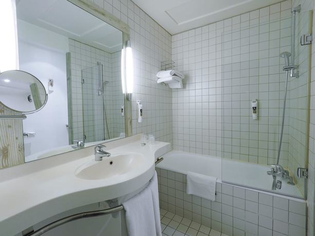 Imagen de la habitación del Hotel Mercure Millau. Foto 4