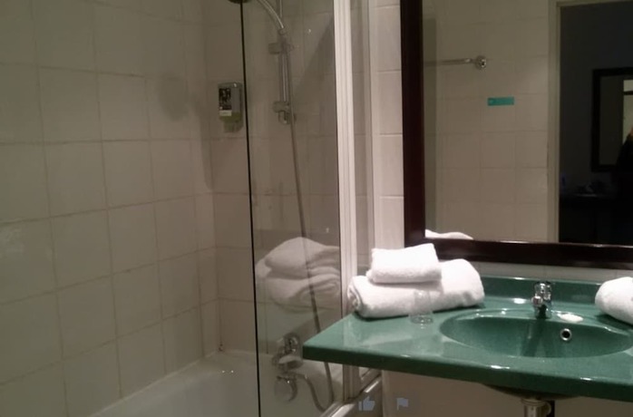 Imagen de la habitación del Hotel Mercure Montauban. Foto 17