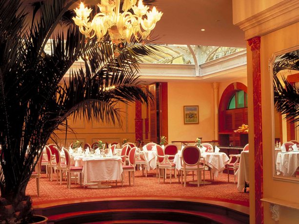 Imagen del bar/restaurante del Hotel Mercure Montauban. Foto 6