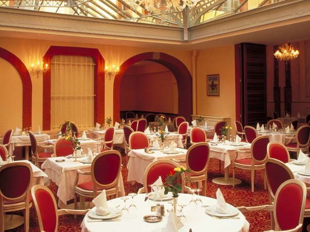 Imagen del bar/restaurante del Hotel Mercure Montauban. Foto 8