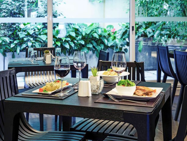 Imagen del bar/restaurante del Hotel Mercure Montevideo Punta Carretas. Foto 8