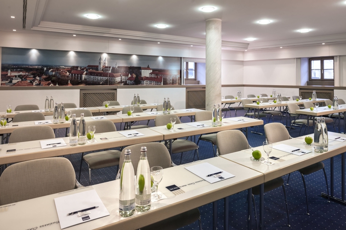 Imagen de los interiores del Hotel Mercure München Freising Airport. Foto 9