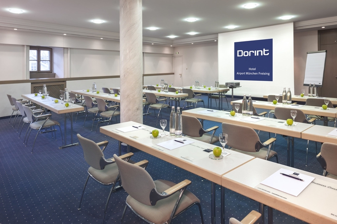 Imagen de los interiores del Hotel Mercure München Freising Airport. Foto 16