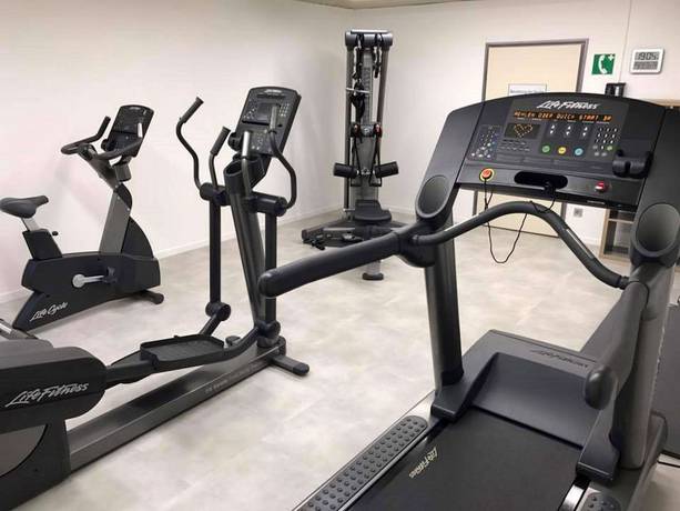 Imagen de los interiores del Hotel Mercure München Süd Messe. Foto 19