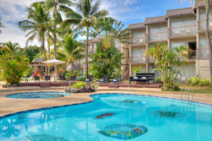 Imagen de la piscina del Hotel Mercure Nadi. Foto 18