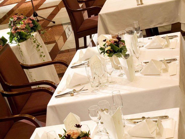 Imagen del bar/restaurante del Hotel Mercure Nagoya Cypress. Foto 9