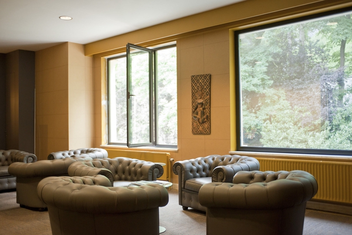 Imagen de los interiores del Hotel Mercure Namur. Foto 11