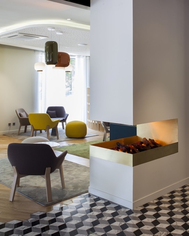 Imagen del bar/restaurante del Hotel Mercure Nantes Centre Gare. Foto 3