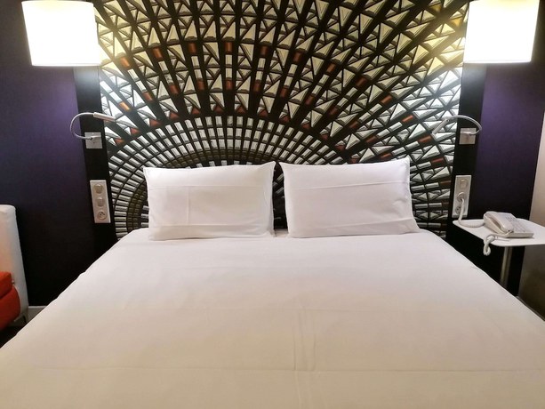 Imagen de la habitación del Hotel Mercure Nantes Centre Grand. Foto 19