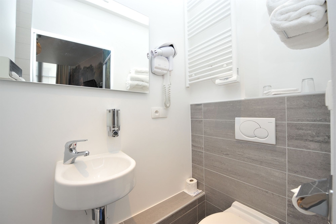 Imagen de la habitación del Hotel Mercure Nantes Centre Passage Pommeraye. Foto 8