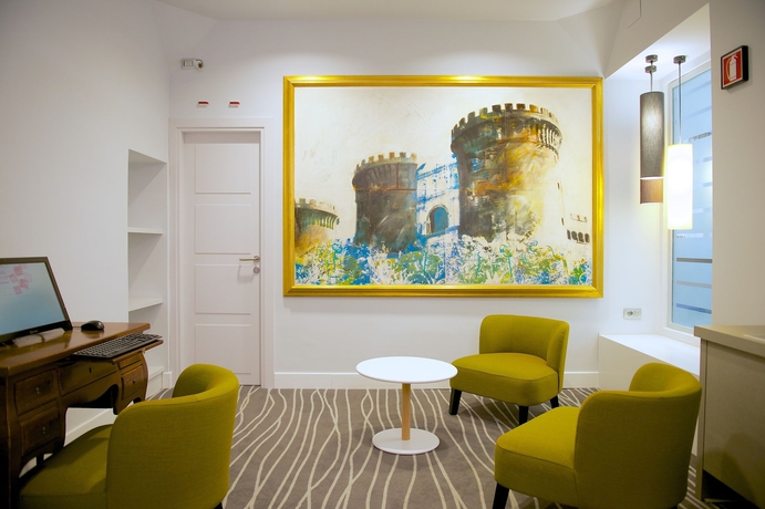 Imagen de los interiores del Hotel Mercure Napoli Centro Angioino. Foto 13