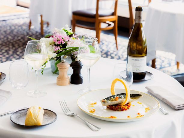 Imagen del bar/restaurante del Hotel Mercure Nevers Pont De Loire. Foto 4