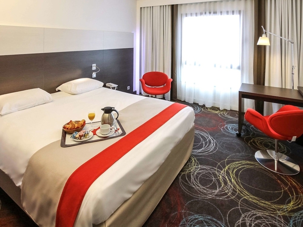 Imagen de la habitación del Hotel Mercure Niort Marais Poitevin. Foto 7