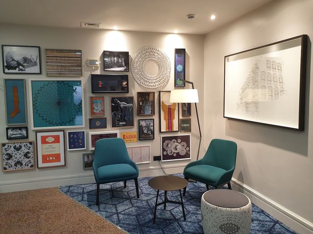 Imagen del bar/restaurante del Hotel Mercure Nottingham Sherwood. Foto 3