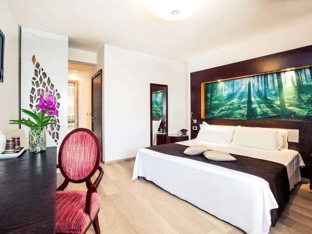 Imagen de la habitación del Hotel Mercure Olbia and Spa. Foto 8