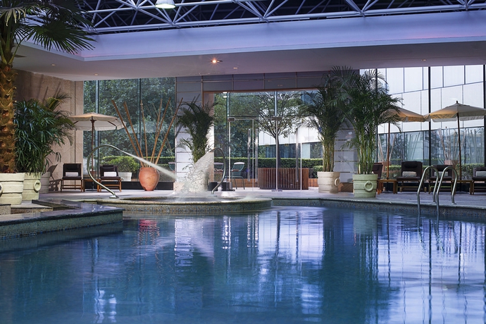 Imagen de la piscina del Hotel Mercure On Renmin Square. Foto 16