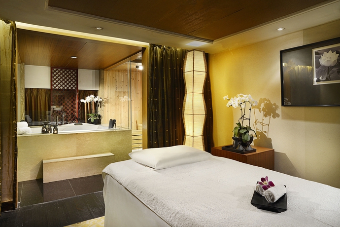 Imagen de la piscina del Hotel Mercure On Renmin Square. Foto 17