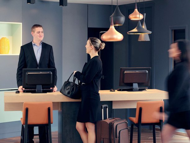 Imagen de los interiores del Hotel Mercure Orange Centre. Foto 18