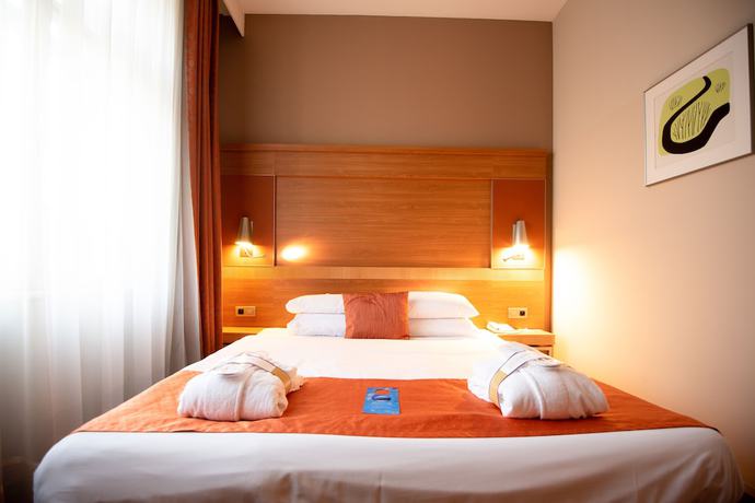 Imagen de la habitación del Hotel Mercure Ostrava Center. Foto 12