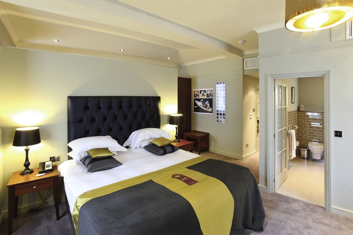 Imagen de la habitación del Hotel Mercure Oxford Eastgate. Foto 12