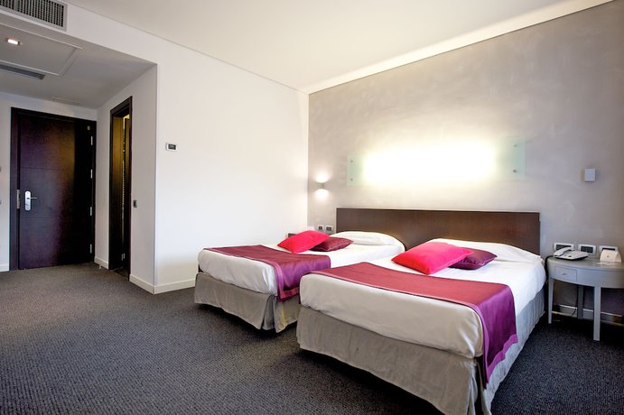 Imagen de la habitación del Hotel Mercure Palermo Centro. Foto 10