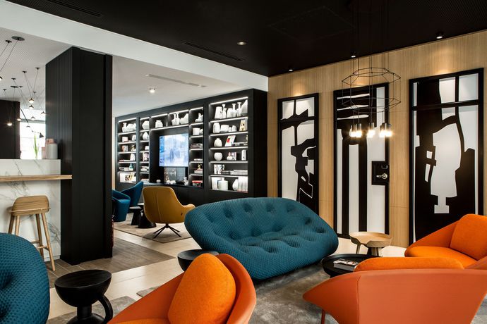 Imagen de los interiores del Hotel Mercure Paris 17 Batignolles. Foto 14