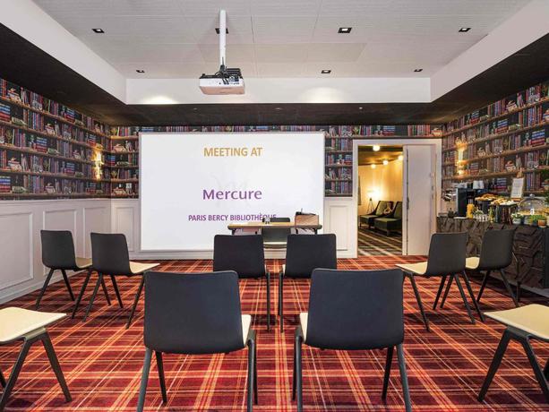 Imagen de los interiores del Hotel Mercure Paris Bercy Biblioth&egrave;que. Foto 18
