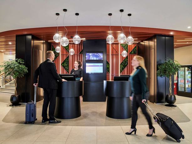 Imagen de los interiores del Hotel Mercure Paris La Defense. Foto 19