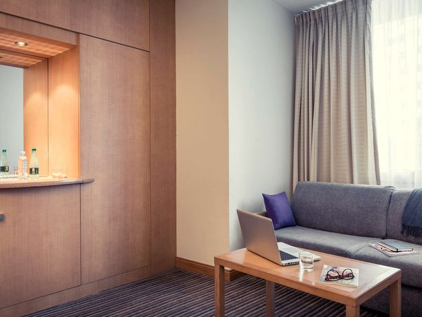 Imagen de la habitación del Hotel Mercure Paris La Defense. Foto 14